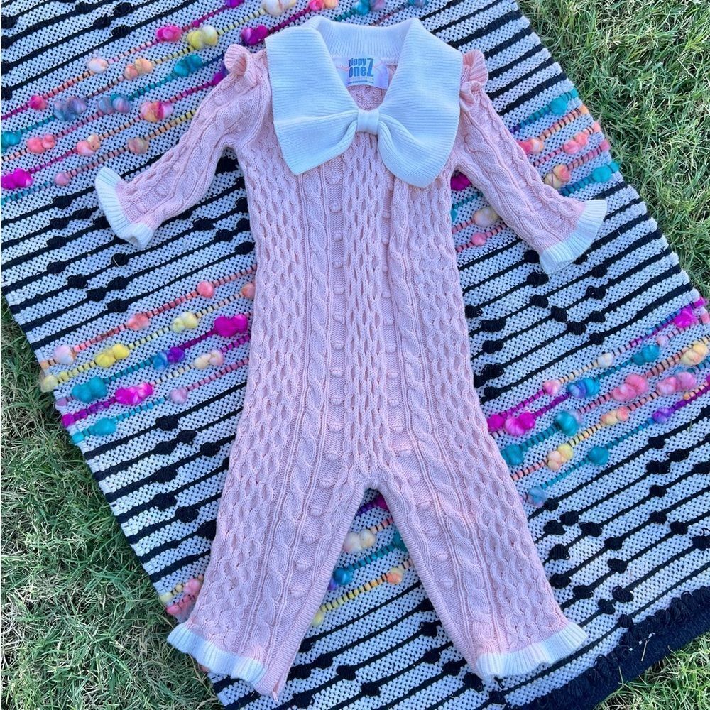 Sleeping Baby Zippy OneZ Pink Cable Knit Sweater Jumpsuit Bow Collar Girl 12 Mo‎
